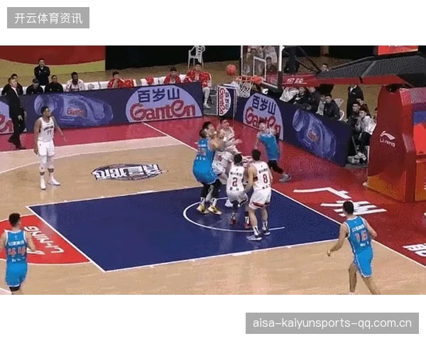 热火临场换防策略：如何在关键时刻拿下决定性篮板